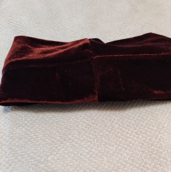Forever 21 Burgundy Velvet Wrap Headband - Picture 4 of 4